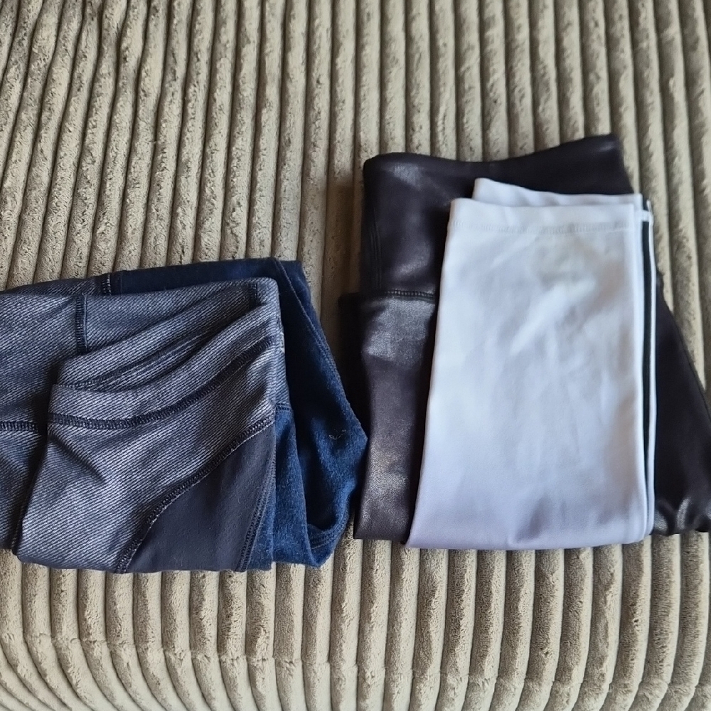 Lululemon Blue and ZYIA Black Ombre Sz 6 & 6-8 - Picture 10 of 10